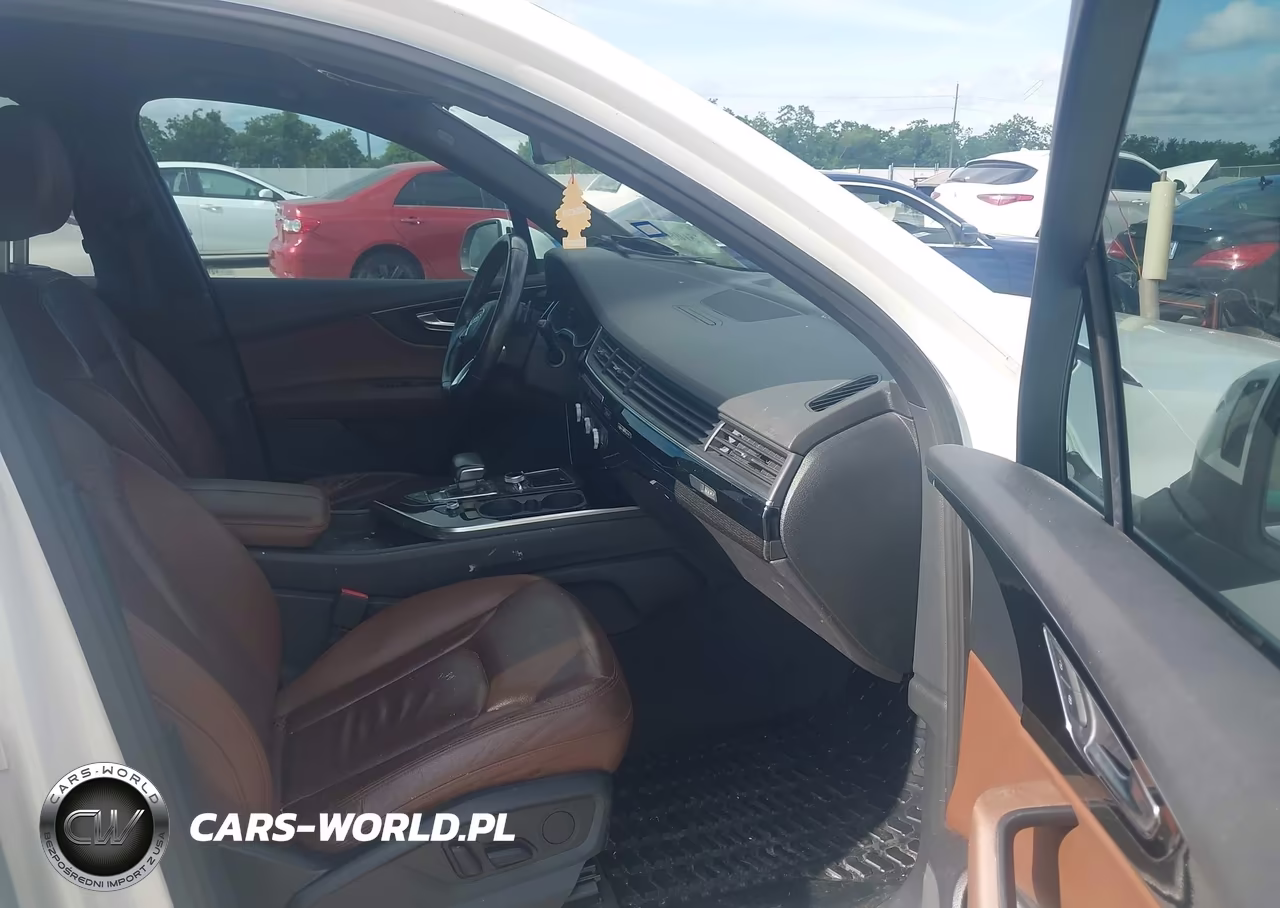 2017 Audi Q7 2.0T Premium VIN:WA1LHAF70HD048791 - 5
