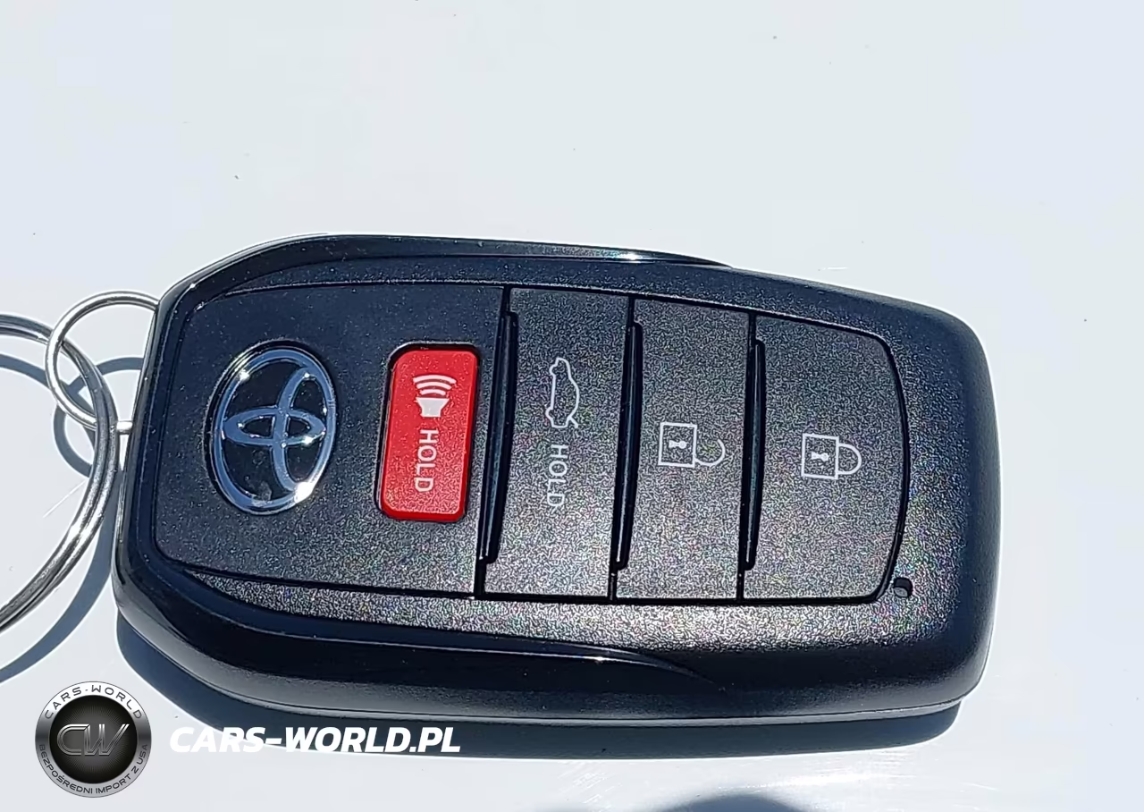 2025 Toyota Camry Le VIN:4T1DAACK5SU123883 - 11