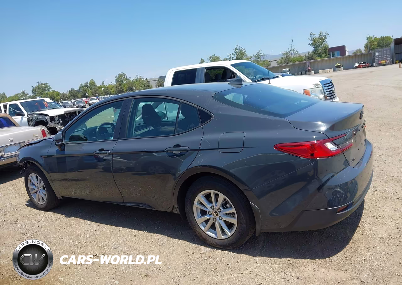 2025 Toyota Camry Le VIN:4T1DAACK5SU123883 - 15