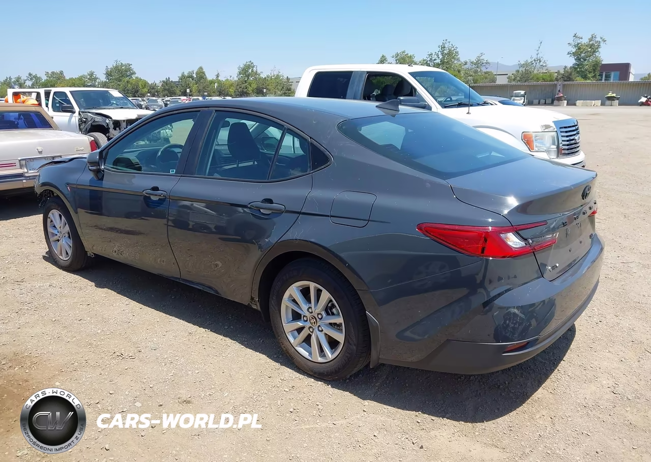 2025 Toyota Camry Le VIN:4T1DAACK5SU123883 - 3