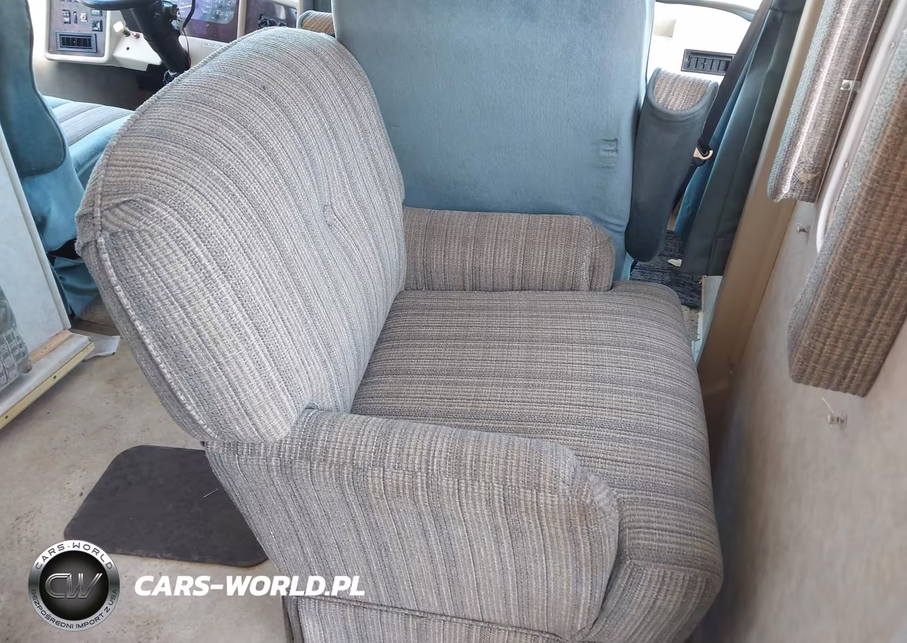 2001 Damon Motorhome Chassis VIN:5B4LP57G613331969 - 16