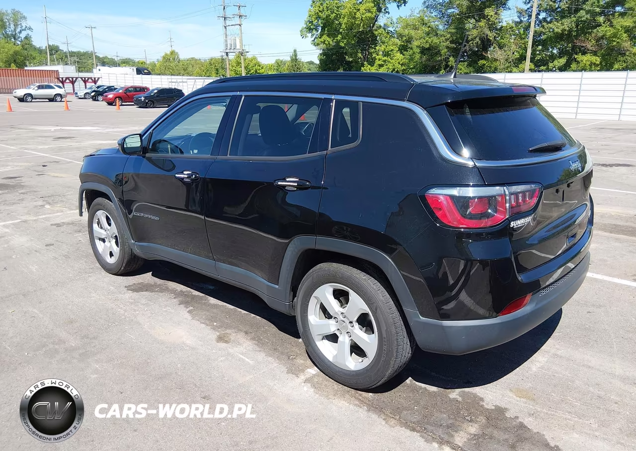 2019 Jeep Compass Latitude Fwd VIN:3C4NJCBB7KT685431 - 3