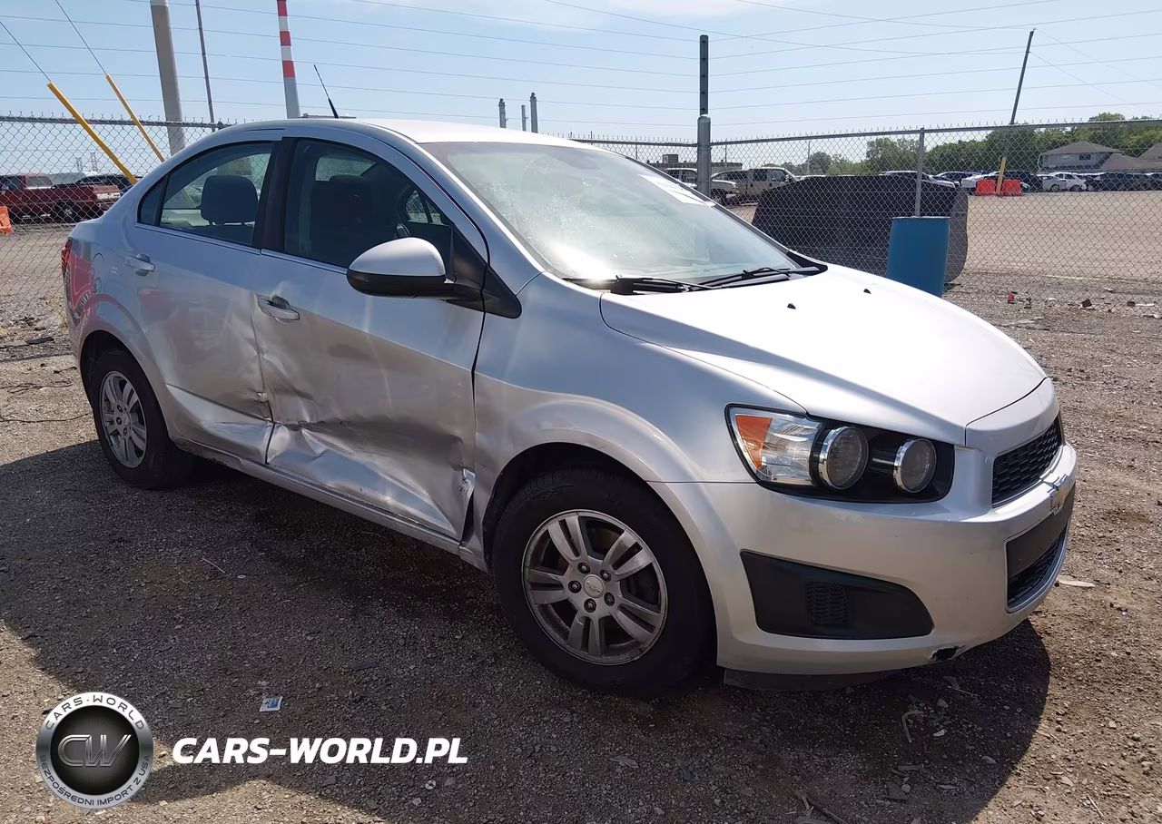 2013 Chevrolet Sonic Lt Auto – zdjęcie 1 z 16
