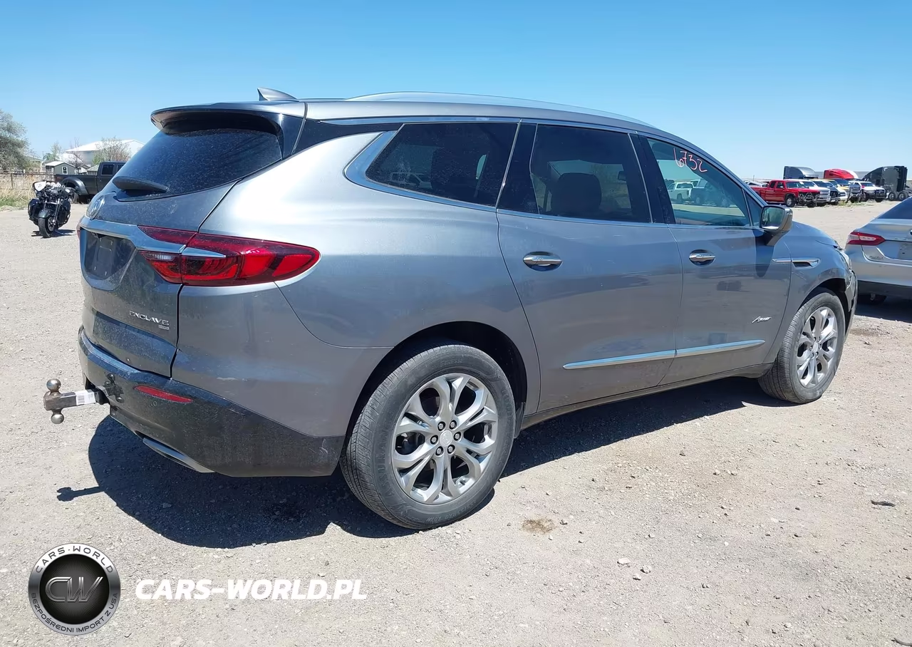 2018 Buick Enclave Avenir VIN:5GAEVCKW8JJ163888 - 4