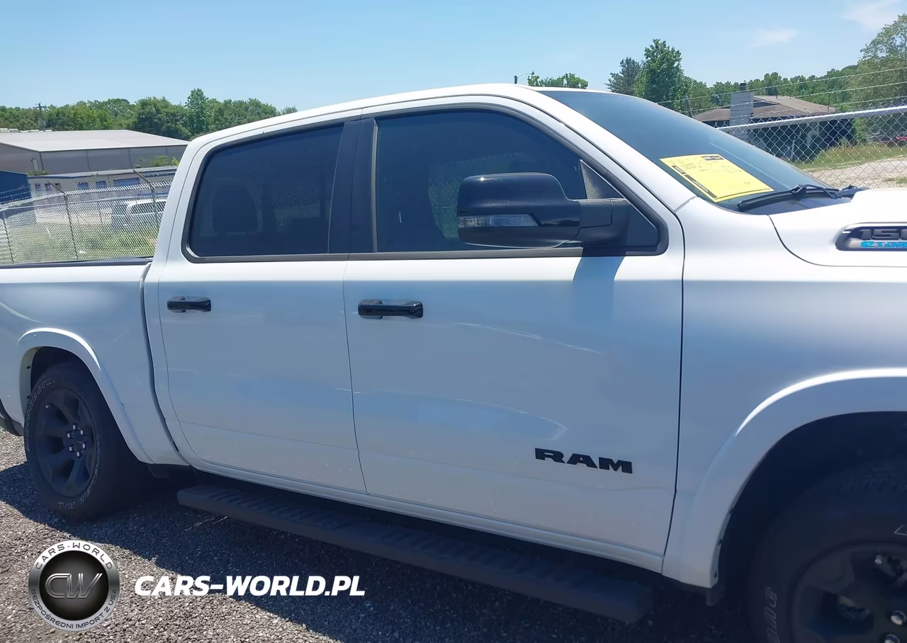 2025 Ram 1500 Big Horn 4X2 5'7 Box VIN:3C6RREFG3S4164090 - 13