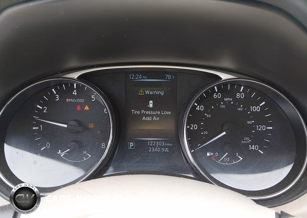 2015 Nissan Rogue S VIN:5N1AT2MV1FC873420 - 7