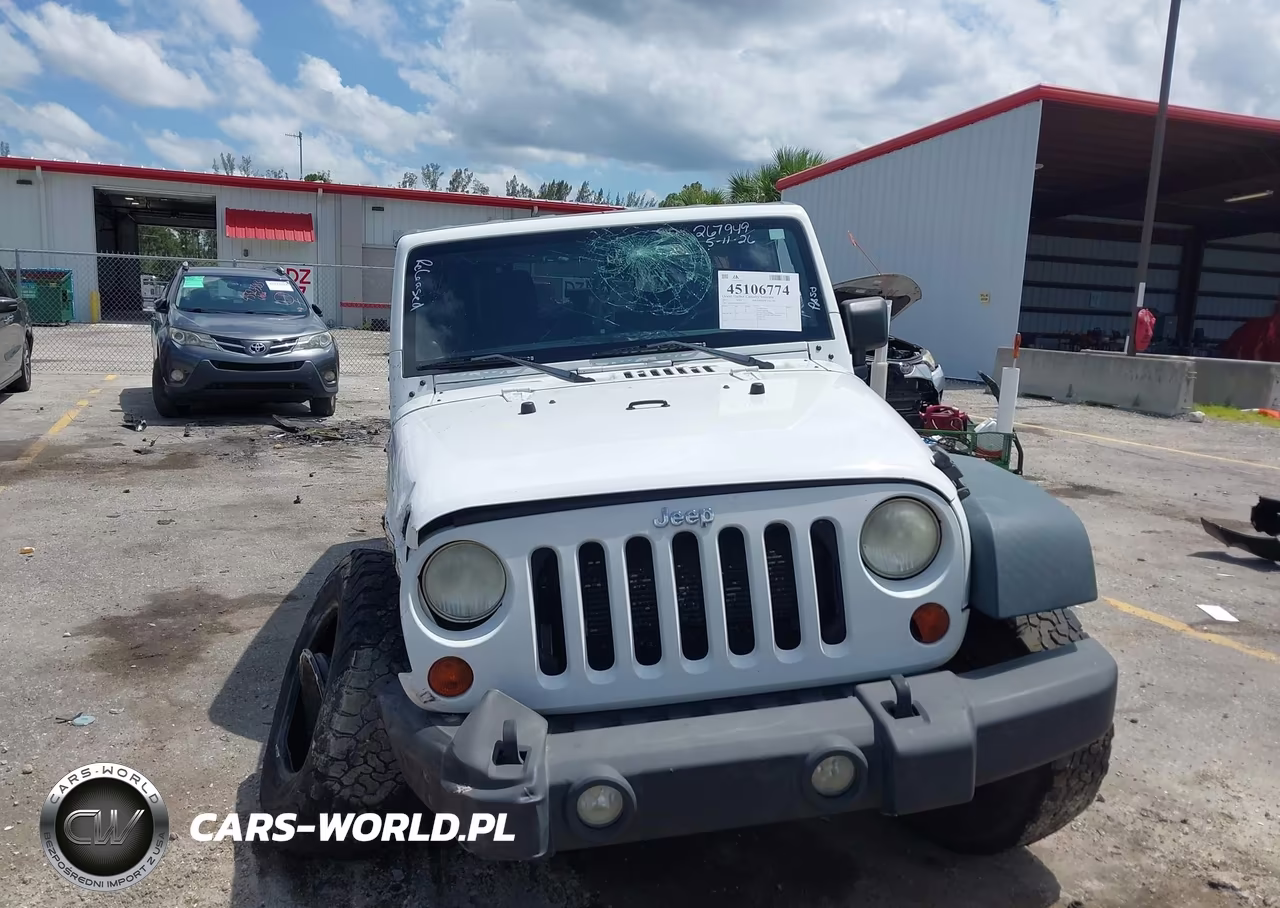 2013 Jeep Wrangler Unlimited Sport VIN:1C4HJWDG8DL672838 - 19