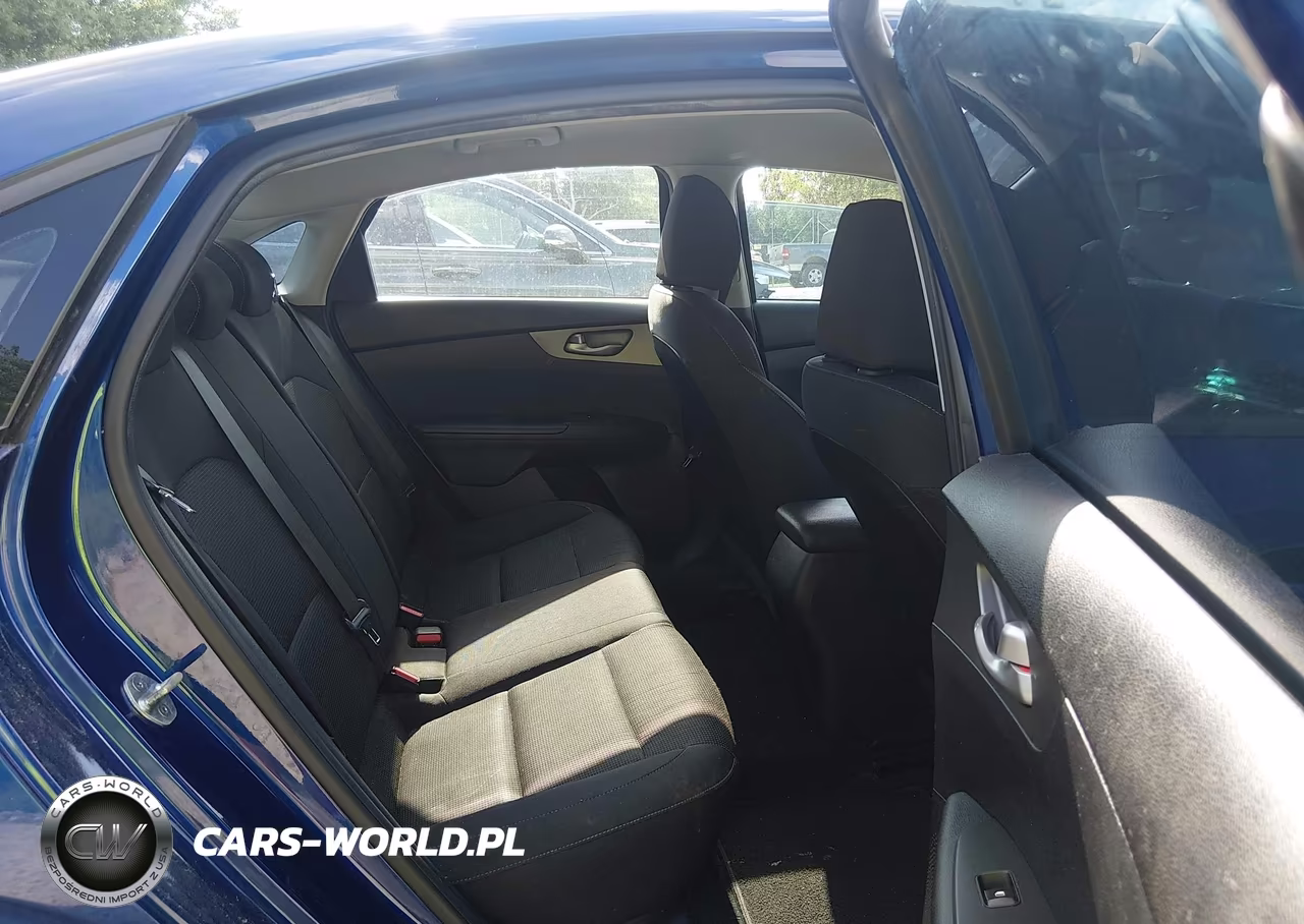 2019 Kia Forte Lxs VIN:3KPF24AD0KE011913 - 8