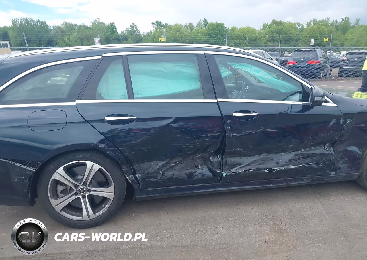 2018 Mercedes-Benz E 400 4Matic VIN:WDDZH6GB1JA364035 - 13