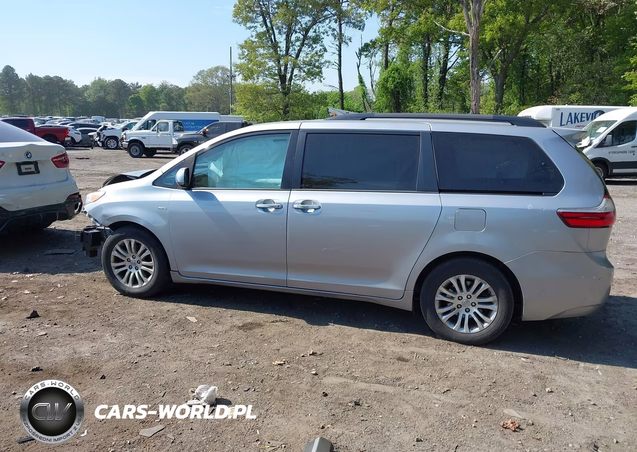 2017 Toyota Sienna Xle 8 Passenger VIN:5TDYZ3DC8HS782832 - 14