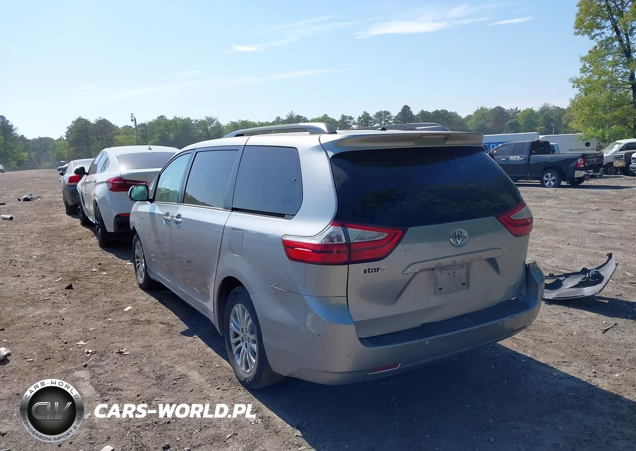 2017 Toyota Sienna Xle 8 Passenger VIN:5TDYZ3DC8HS782832 - 3