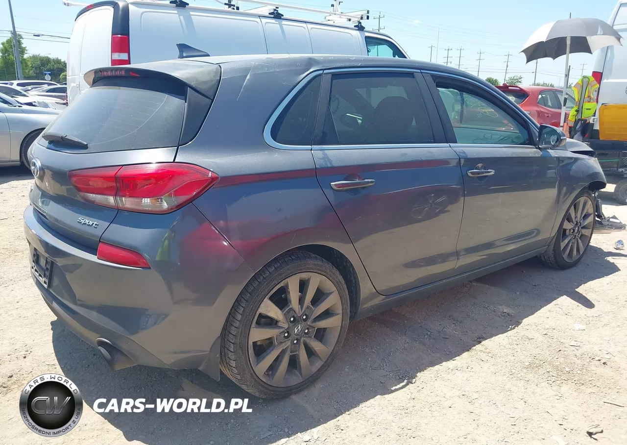 2018 Hyundai Elantra Gt Sport VIN:KMHH55LC2JU075862 - 4