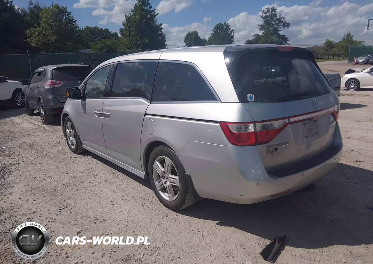 2012 Honda Odyssey Touring-Touring Elite VIN:5FNRL5H91CB141471 - 3