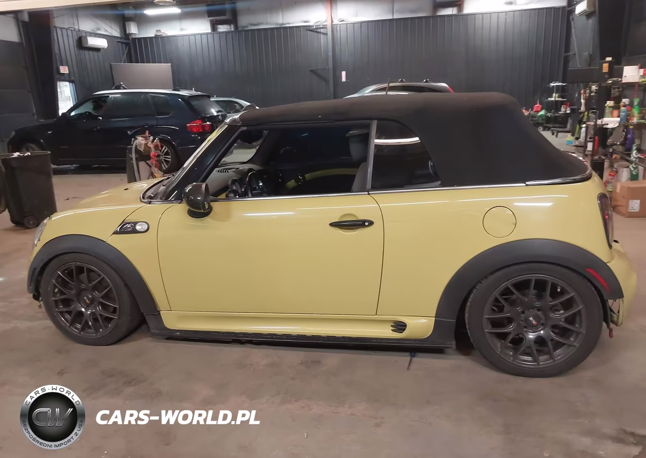 2009 Mini Cooper S VIN:WMWMS33599TG89116 - 14