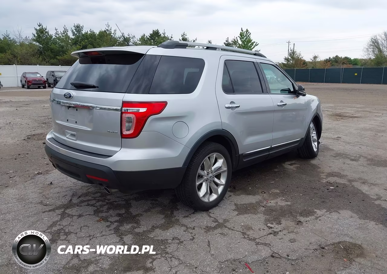 2012 Ford Explorer Xlt VIN:1FMHK8D83CGA39460 - 4