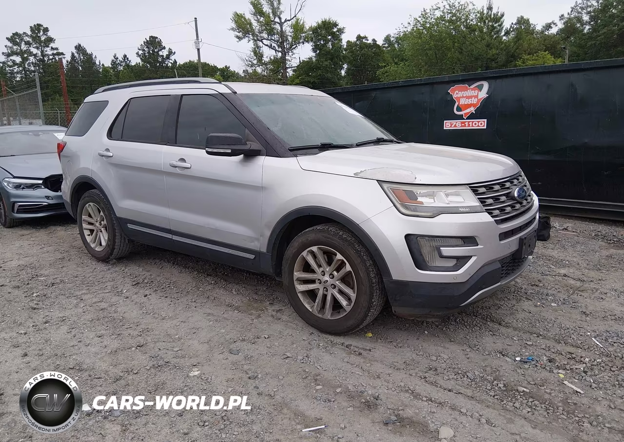 Główne zdjęcie 2016 Ford Explorer Xlt