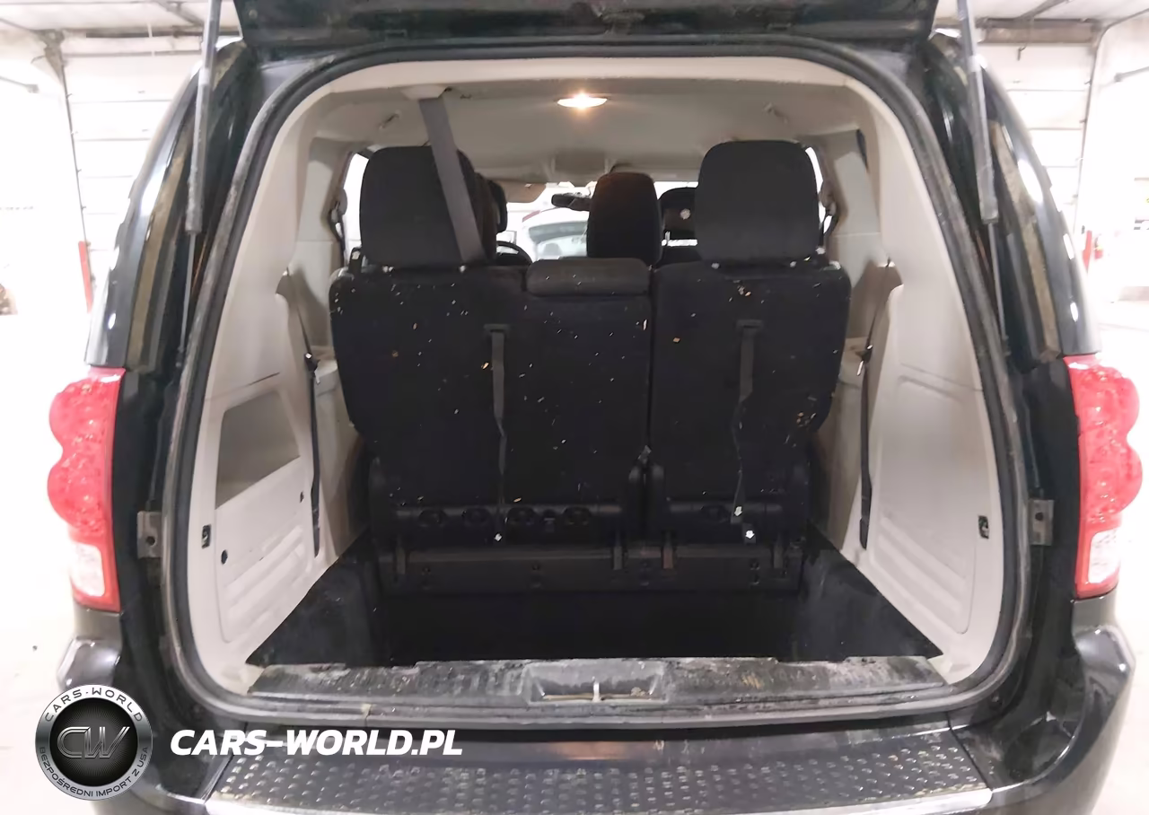 2015 Dodge Grand Caravan American Value Pkg VIN:2C4RDGBG3FR508363 - 17