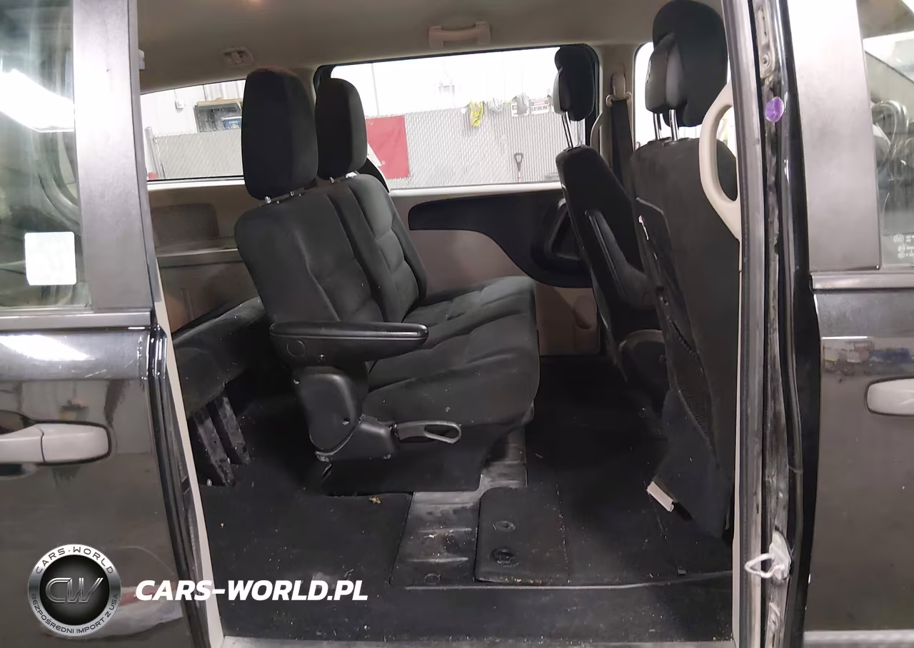 2015 Dodge Grand Caravan American Value Pkg VIN:2C4RDGBG3FR508363 - 8
