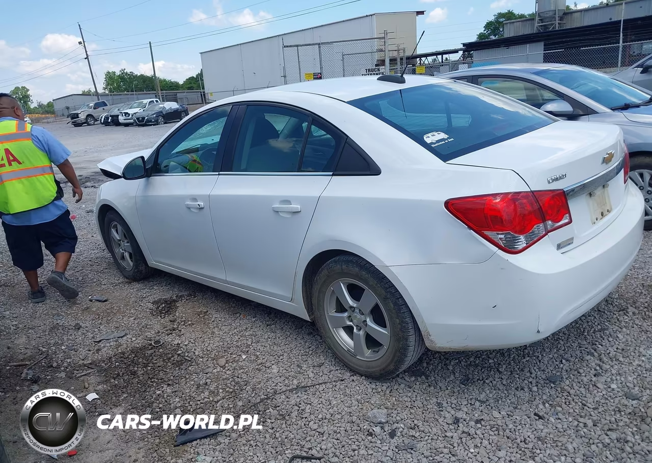 2015 Chevrolet Cruze 1Lt Auto VIN:1G1PC5SB2F7213445 - 3