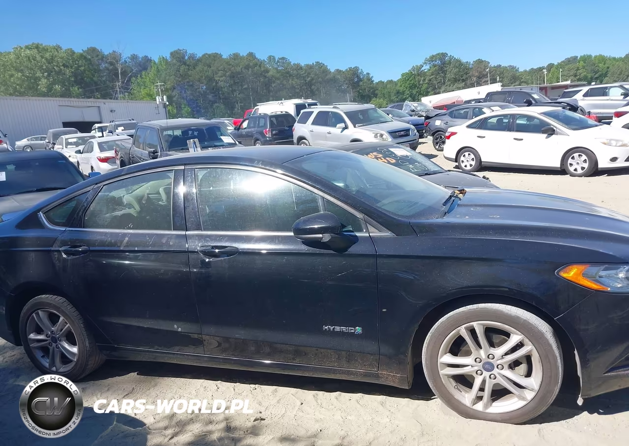 2018 Ford Fusion Hybrid S VIN:3FA6P0UU6JR249980 - 13
