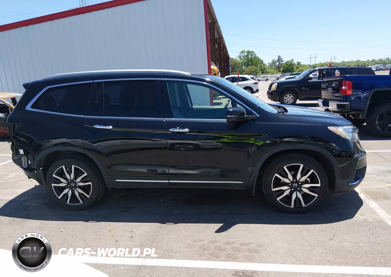 2019 Honda Pilot Touring VIN:5FNYF6H97KB064693 - 13