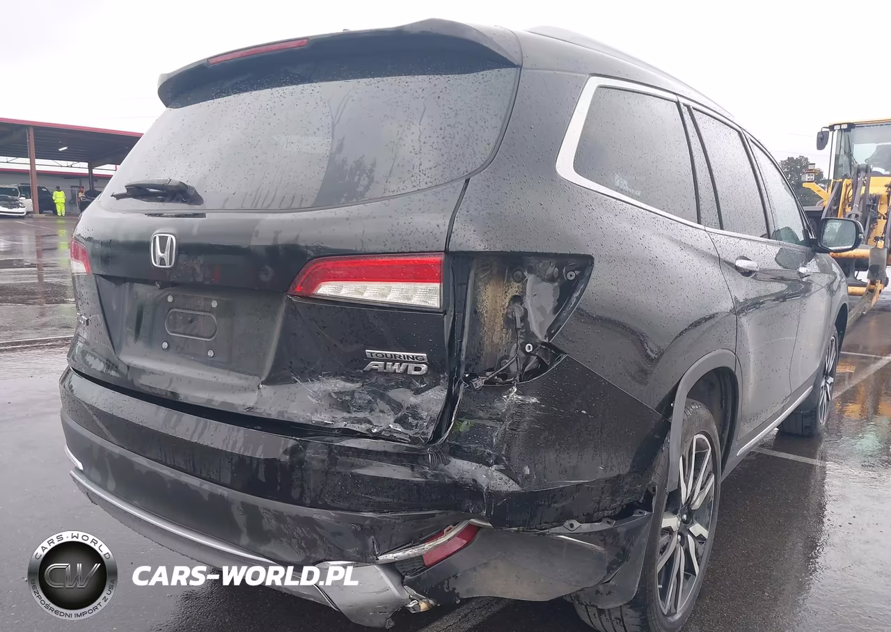 2019 Honda Pilot Touring VIN:5FNYF6H97KB064693 - 6