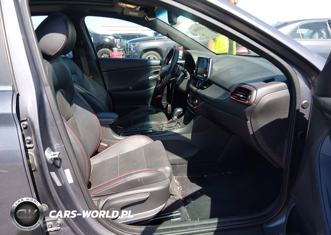 2018 Hyundai Elantra Gt Sport VIN:KMHH55LC2JU033319 - 5