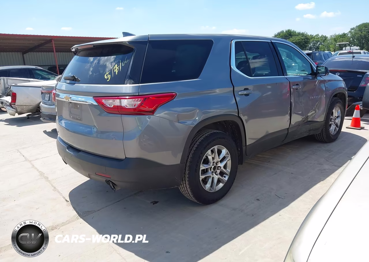 2019 Chevrolet Traverse Ls VIN:1GNERFKW9KJ203716 - 4