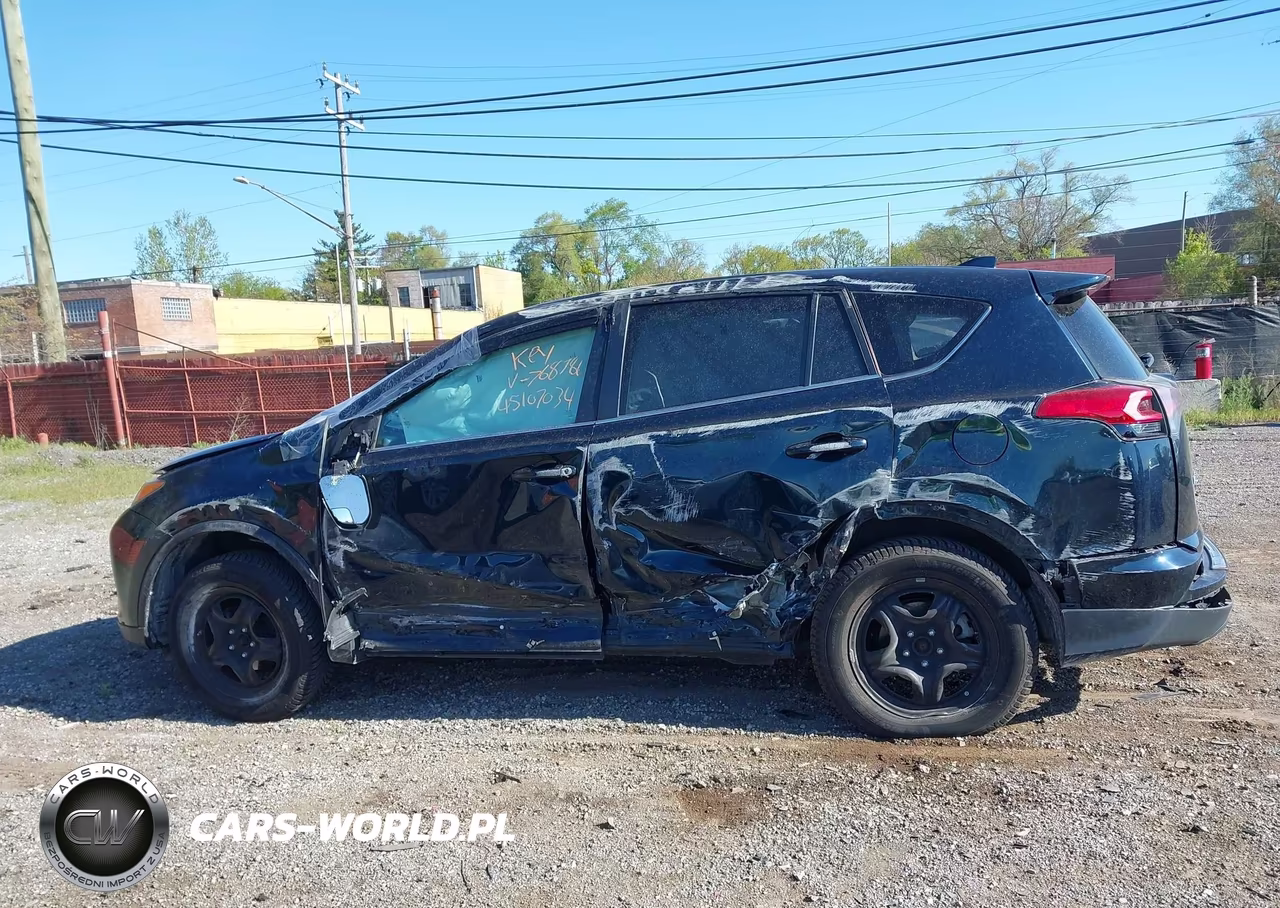 2018 Toyota Rav4 Le VIN:2T3BFREV4JW768786 - 14