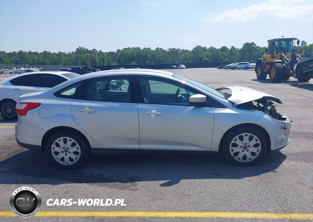 2012 Ford Focus Se VIN:1FAHP3F23CL285679 - 14