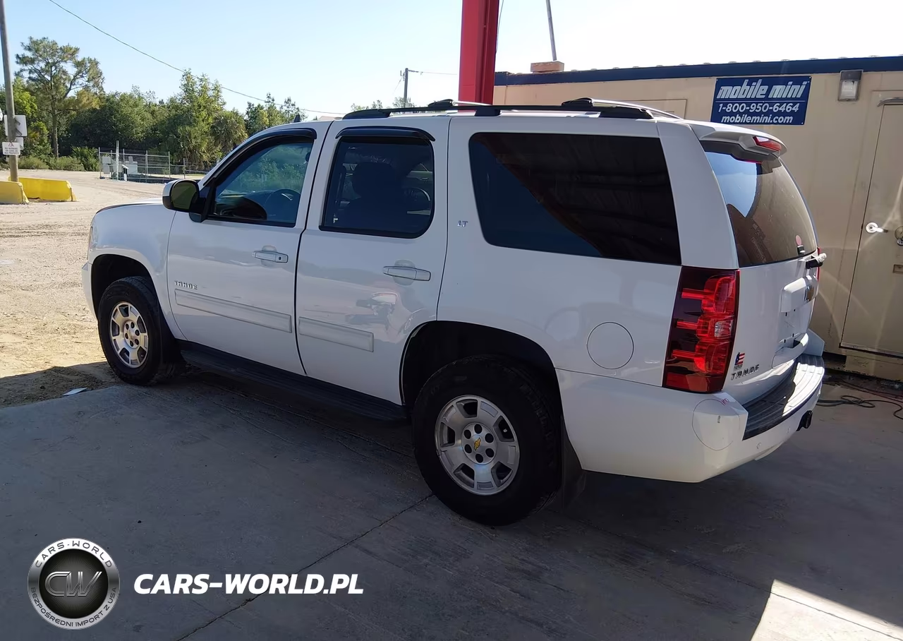 2013 Chevrolet Tahoe Lt VIN:1GNSCBE07DR335236 - 3