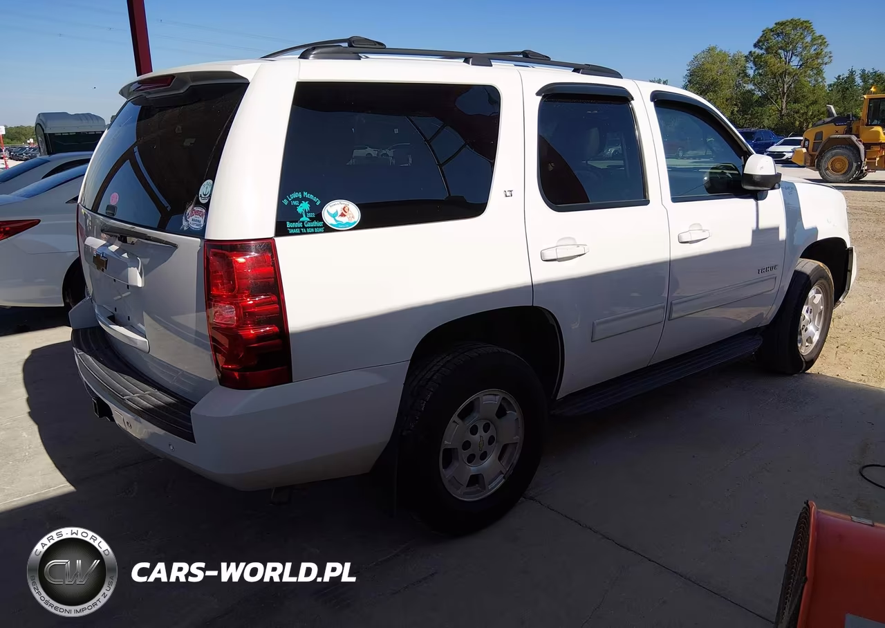 2013 Chevrolet Tahoe Lt VIN:1GNSCBE07DR335236 - 4