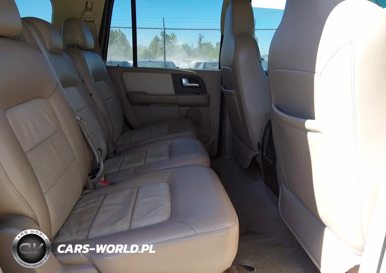 2004 Ford Expedition Eddie Bauer VIN:1FMFU18L74LA94607 - 8