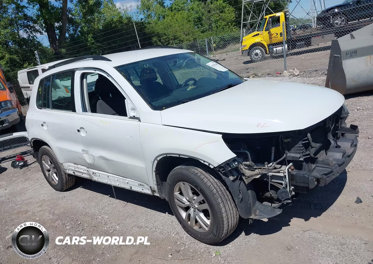 2015 Volkswagen Tiguan S – zdjęcie 1 z 19