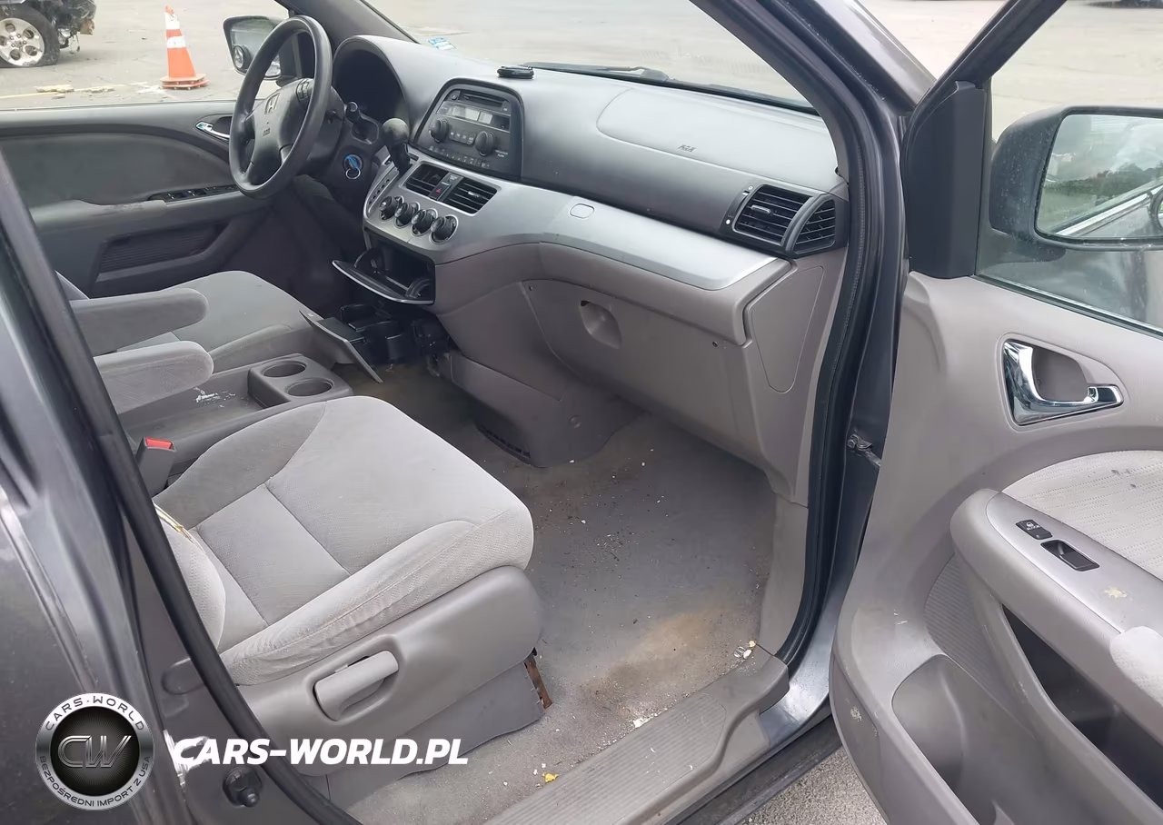 2010 Honda Odyssey Lx VIN:5FNRL3H29AB105483 - 5