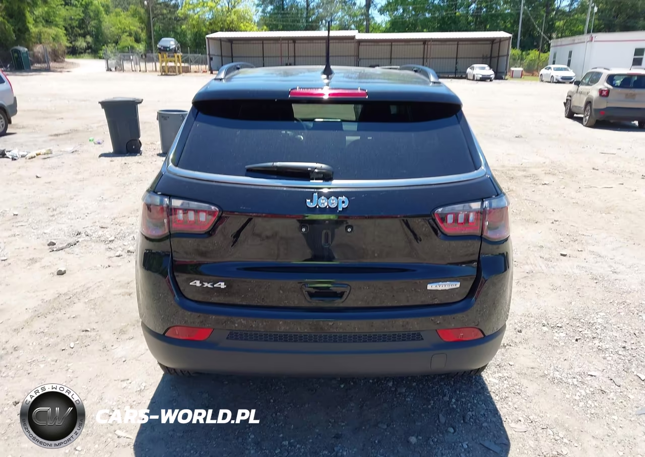 2025 Jeep Compass Latitude 4X4 VIN:3C4NJDBN1ST548596 - 16