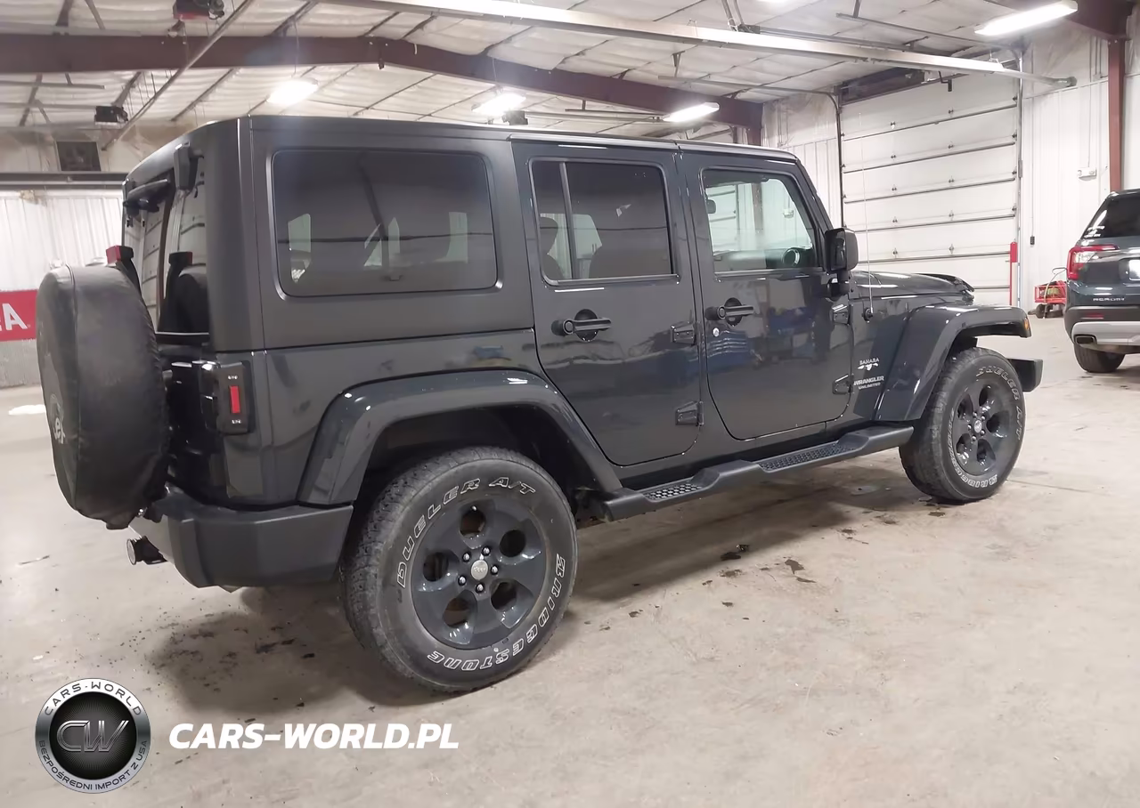 2017 Jeep Wrangler Unlimited Sahara 4X4 VIN:1C4BJWEG0HL669930 - 4