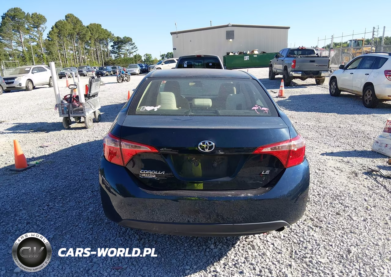 2018 Toyota Corolla Le VIN:2T1BURHE6JC002988 - 16