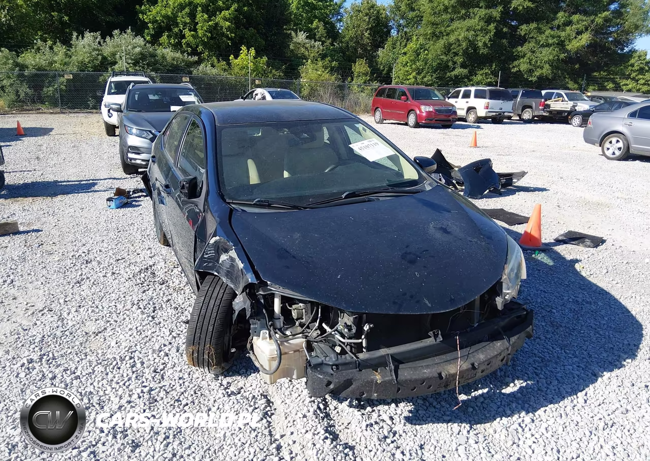 2018 Toyota Corolla Le VIN:2T1BURHE6JC002988 - 6
