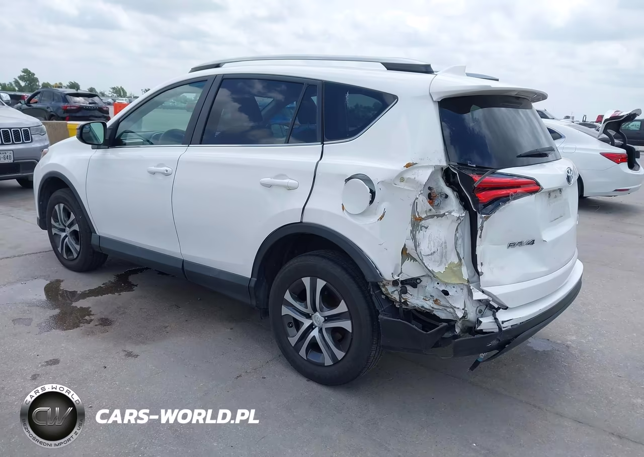 2018 Toyota Rav4 Le VIN:2T3BFREV8JW740960 - 3