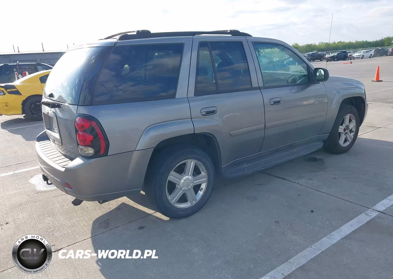 2008 Chevrolet Trailblazer Lt VIN:1GNDT13S982238691 - 4