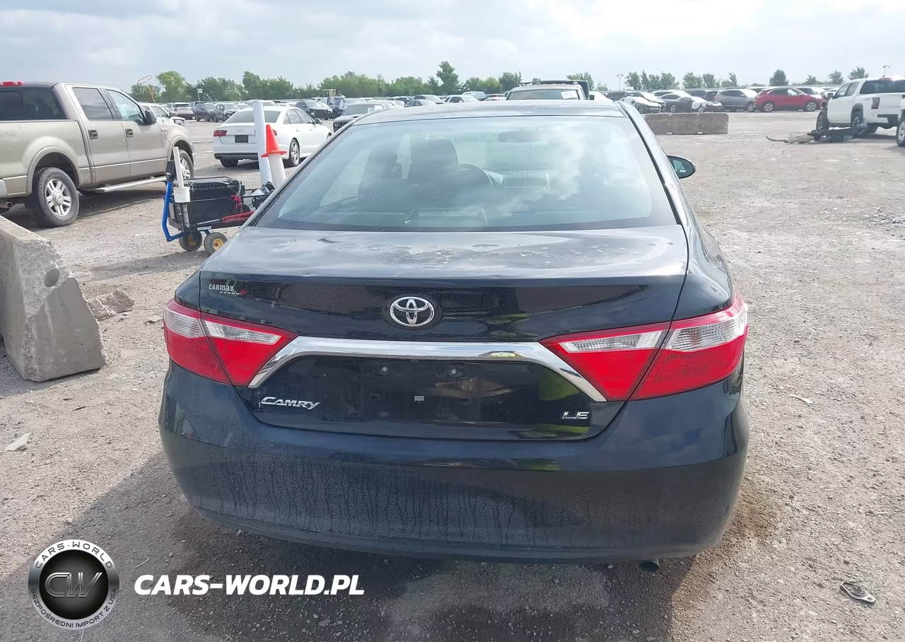 2017 Toyota Camry Le VIN:4T1BF1FK4HU433388 - 16
