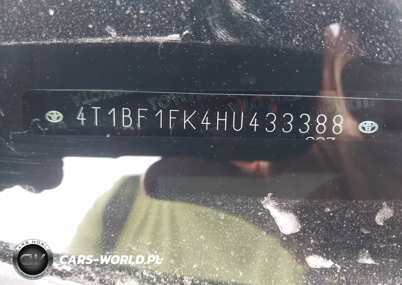 2017 Toyota Camry Le VIN:4T1BF1FK4HU433388 - 9
