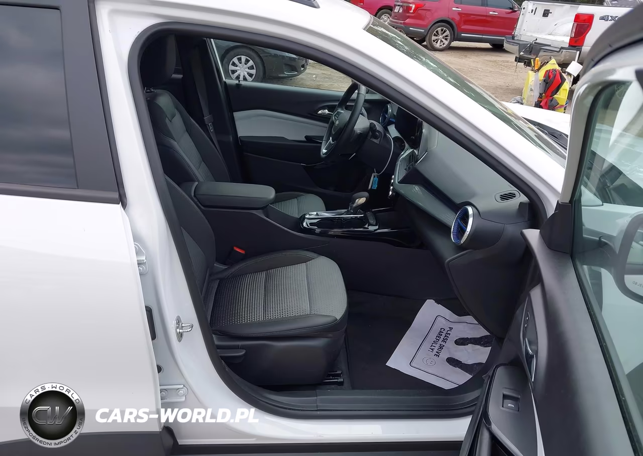 2025 Chevrolet Trax Fwd Lt VIN:KL77LHEP9SC235179 - 5