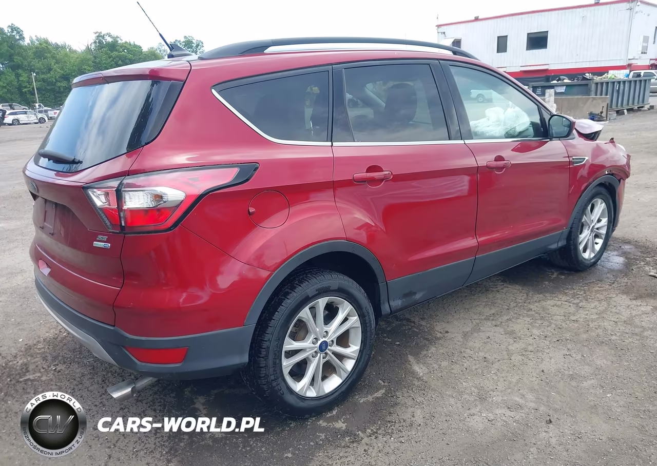 2018 Ford Escape Se VIN:1FMCU9GD5JUD00928 - 4