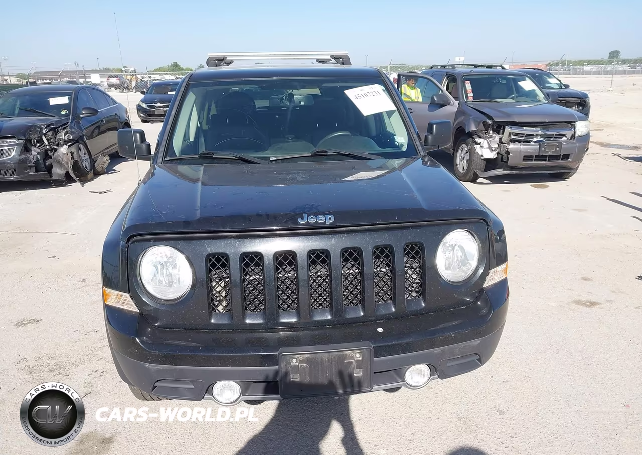 2017 Jeep Patriot High Altitude 4X4 VIN:1C4NJRFB1HD111743 - 13