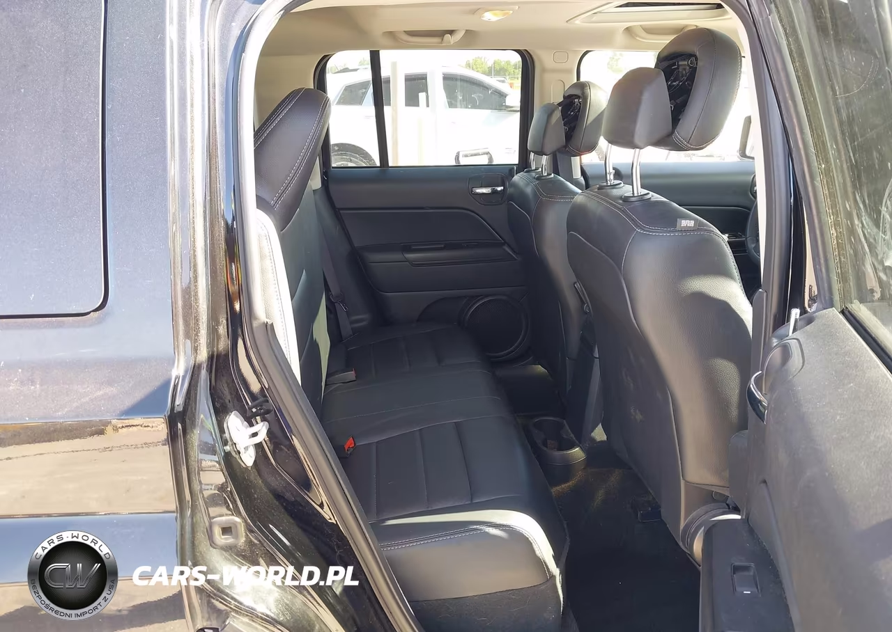 2017 Jeep Patriot High Altitude 4X4 VIN:1C4NJRFB1HD111743 - 8