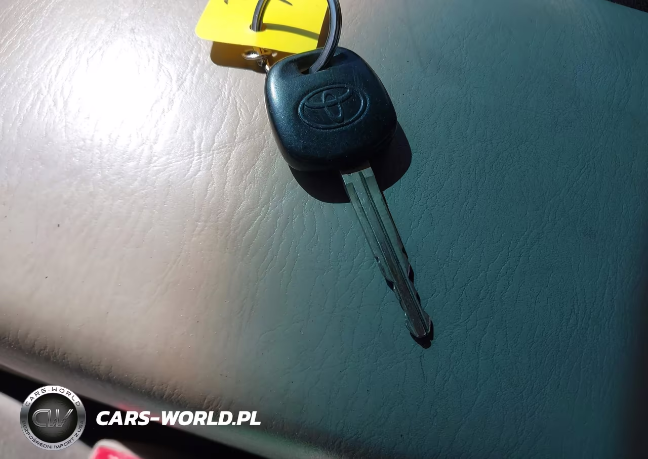2005 Toyota Camry Le V6 VIN:4T1BF30K85U110820 - 11