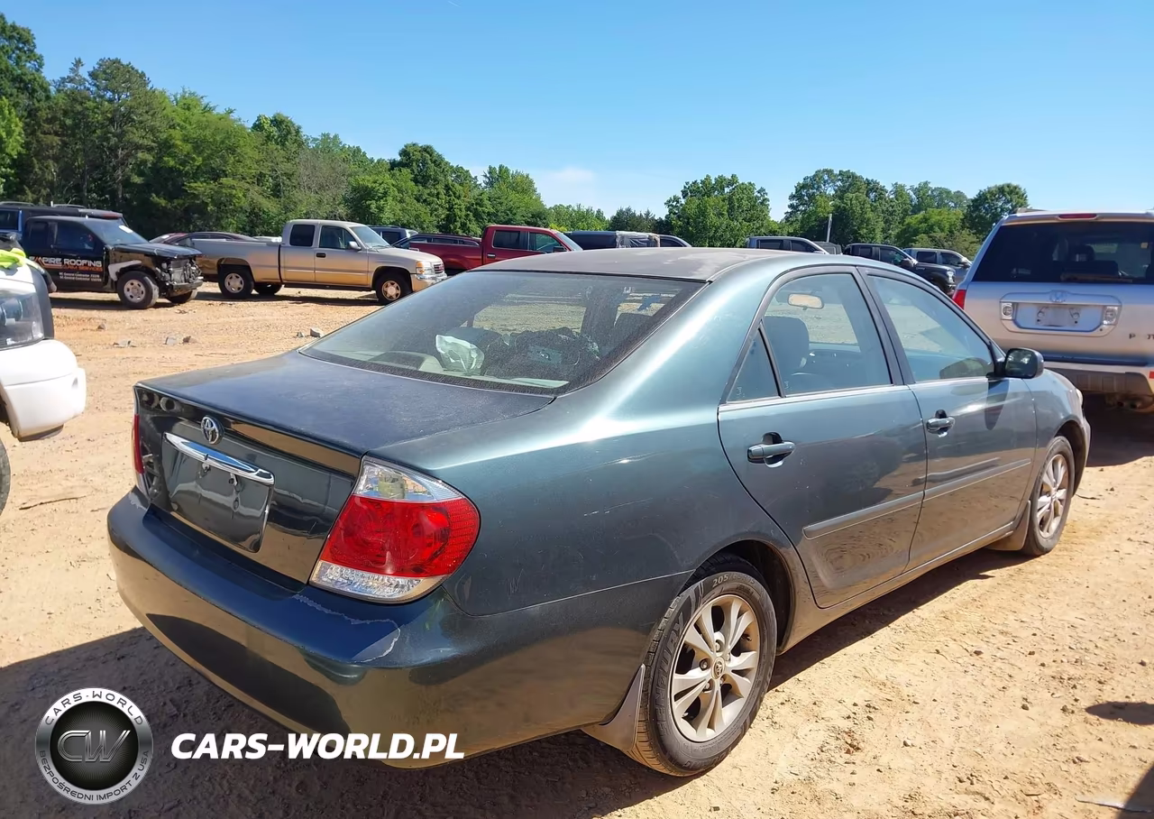 2005 Toyota Camry Le V6 VIN:4T1BF30K85U110820 - 4