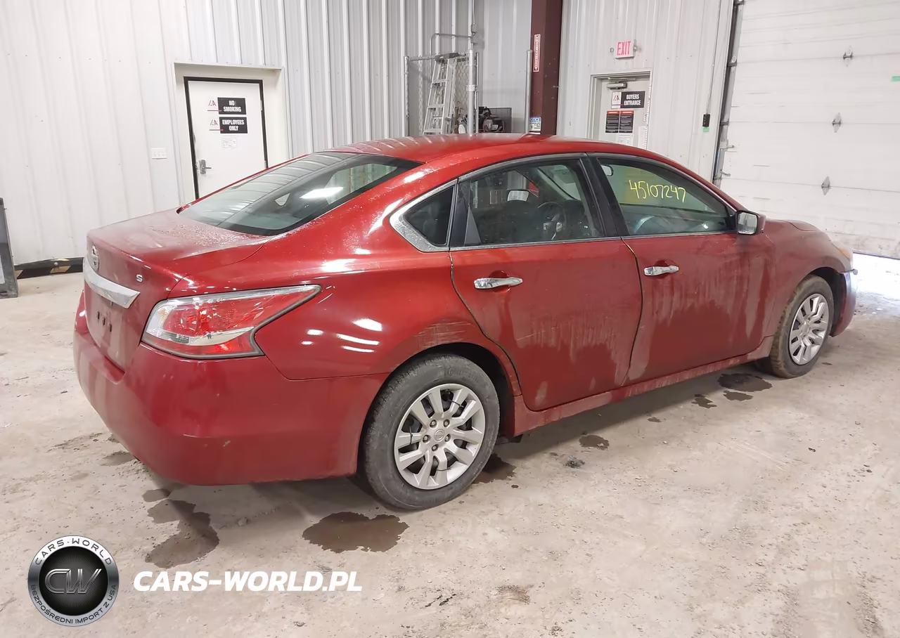 2015 Nissan Altima 2.5 S VIN:1N4AL3AP3FN308595 - 4